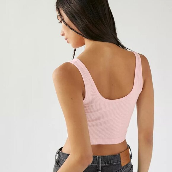 NWT UO Out From Under Drew Seamless Pink Ribbed Cropped Tank Top - Picture 2 of 5